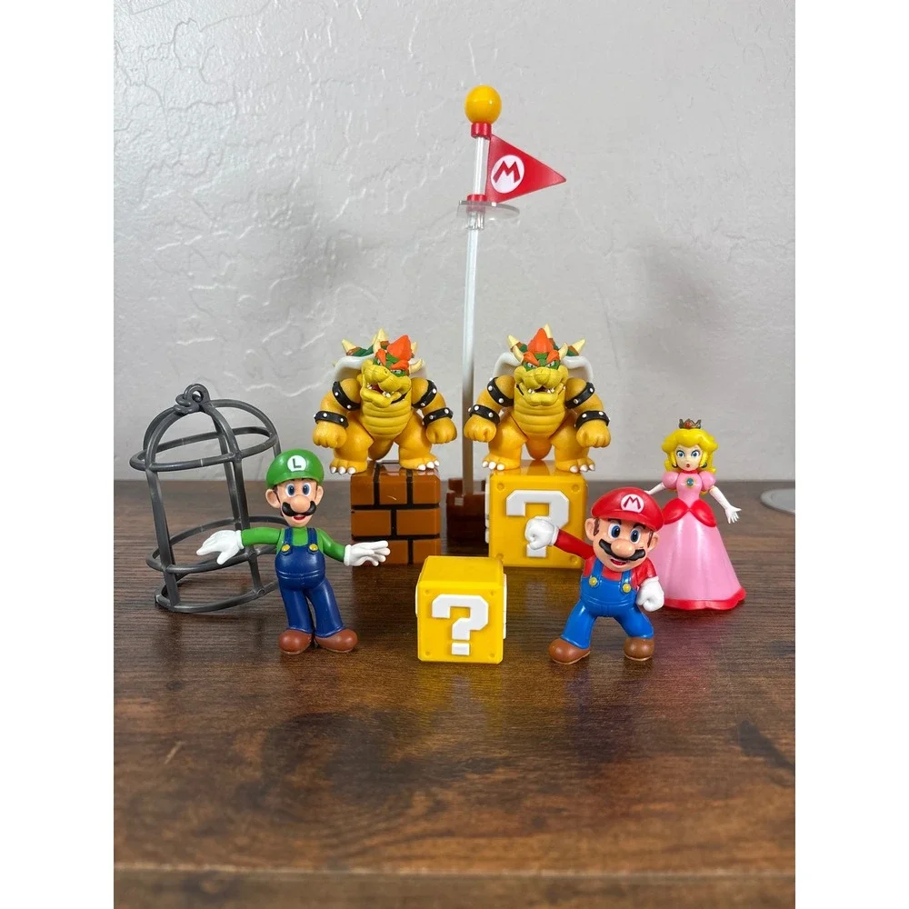 Jakks Nintendo Super Mario Bros Action Figure Lot Mario Luigi Peach Bowser Block